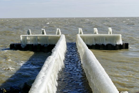 Ice frozen Afsluitdijk 2018