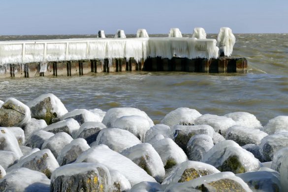 Ice frozen Afsluitdijk 2018