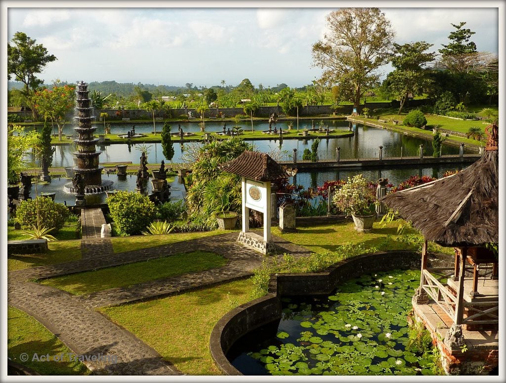 Travel Bali Water Palace