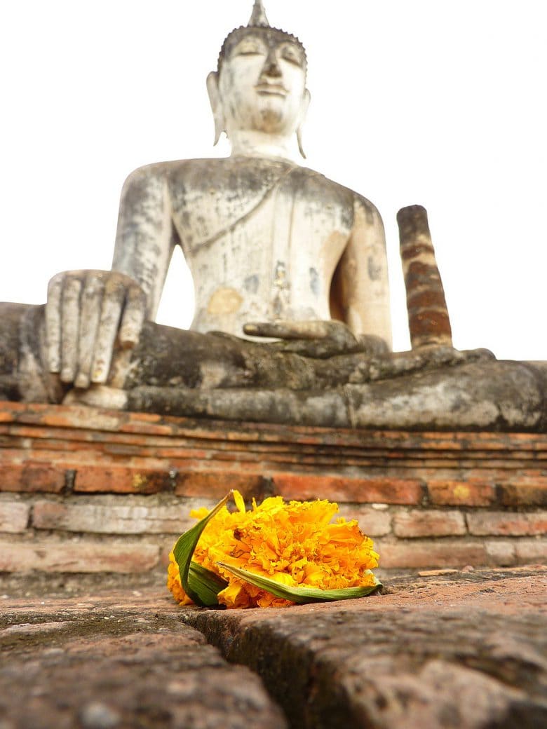 Buddha statue flower