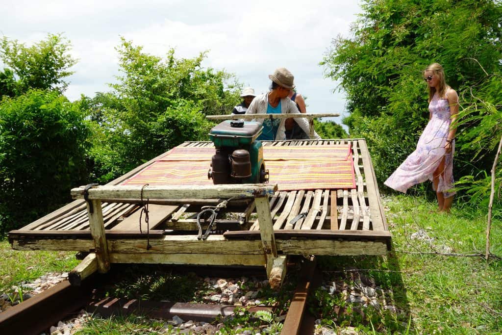 Lifting train from bamboo track